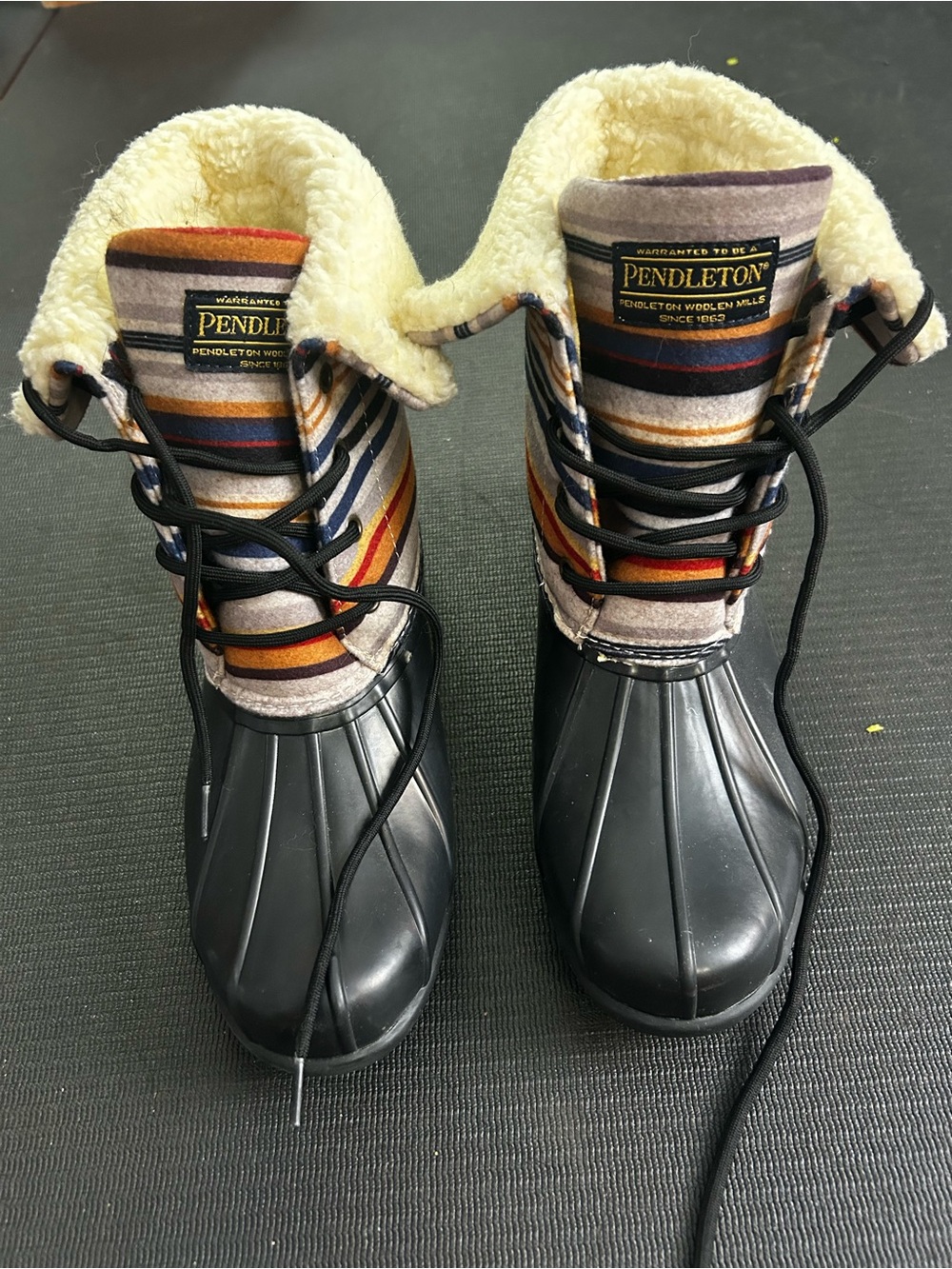 Pendleton Duck Boots with Multicolor Striped Wool Upper women’s size 10